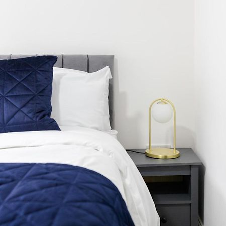 Chic Urban 2 Bedroom Apartments Cardiff Buitenkant foto