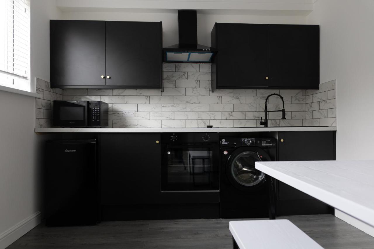 Chic Urban 2 Bedroom Apartments Cardiff Buitenkant foto