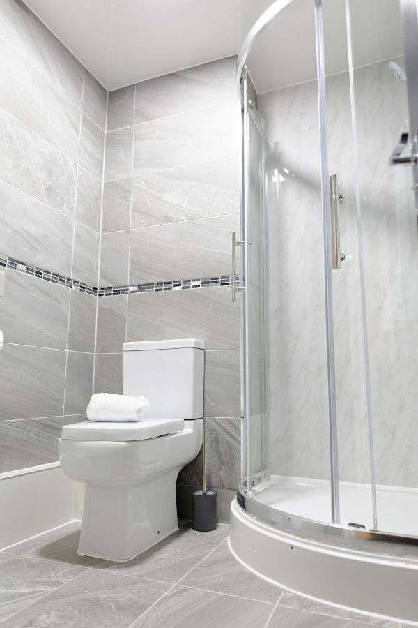 Chic Urban 2 Bedroom Apartments Cardiff Buitenkant foto