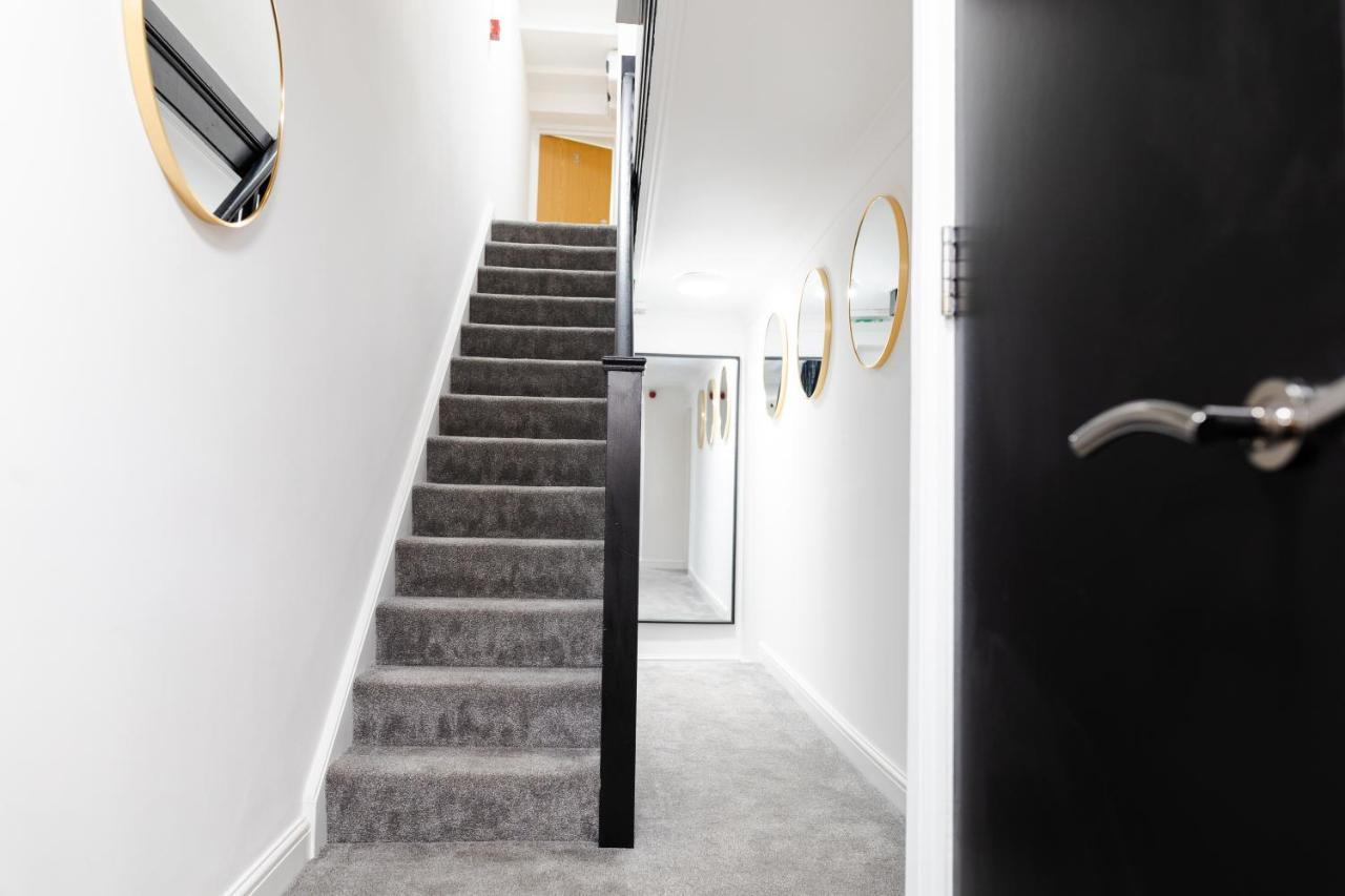 Chic Urban 2 Bedroom Apartments Cardiff Buitenkant foto