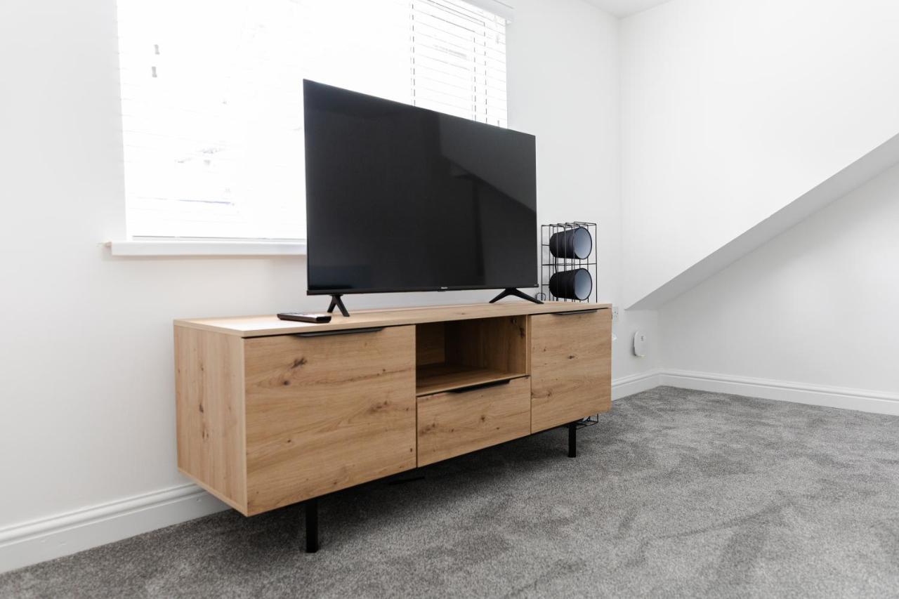 Chic Urban 2 Bedroom Apartments Cardiff Buitenkant foto